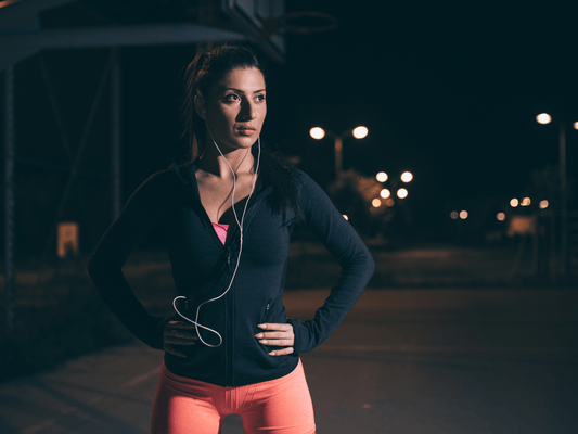 Is it okay to train at night? - Luis Devos Trainer